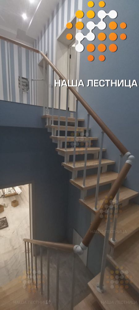 Фото трехмаршевая лестница с двумя площадками - вид 2