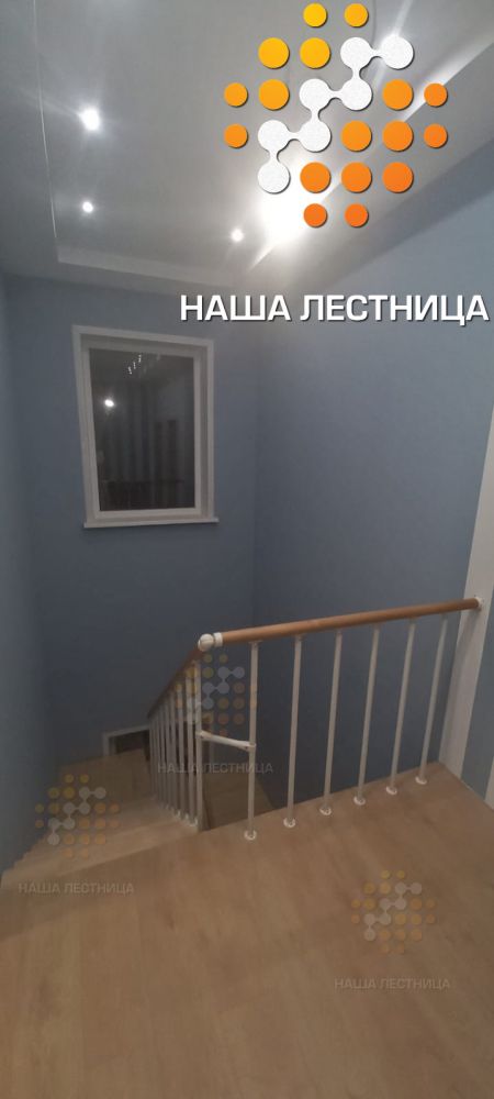 Фото трехмаршевая лестница с двумя площадками - вид 5