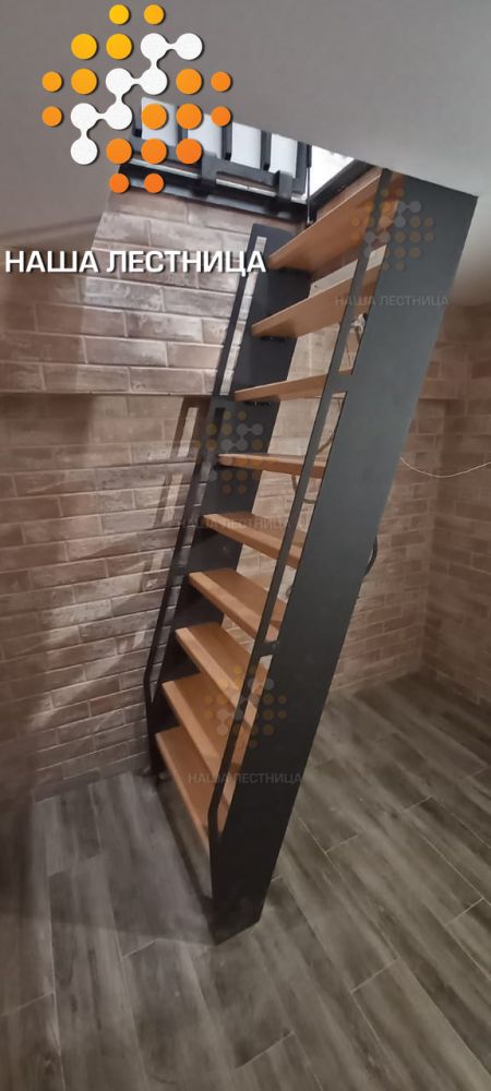 Фото стильная лестница в погреб - вид 1