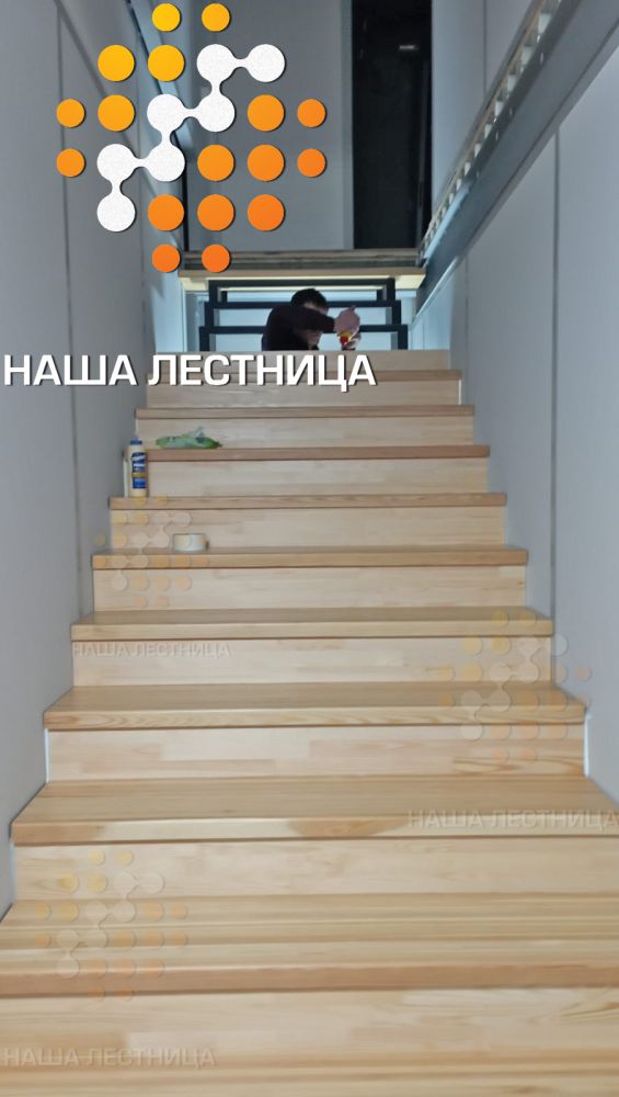 Фото деревянная лестница на металле - вид 6