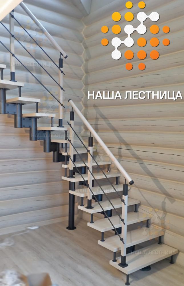 Фото стильная лестница на второй этаж - вид 1