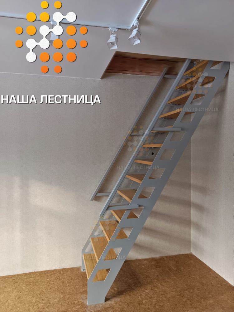 Фото маршевая лестница на второй этаж - вид 3