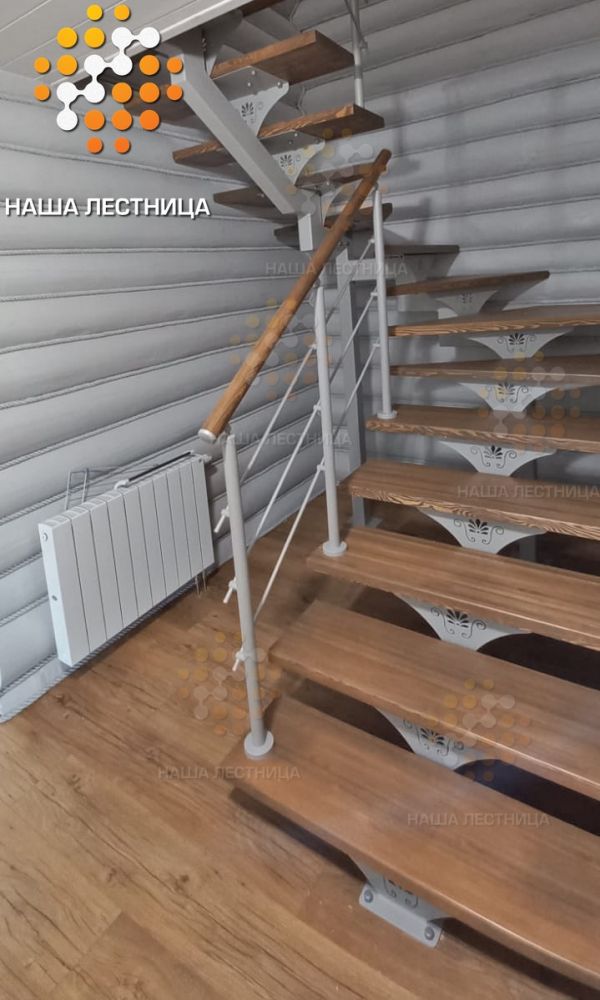 Фото лестница на металлическом каркасе серии «суперлайт» - вид 1