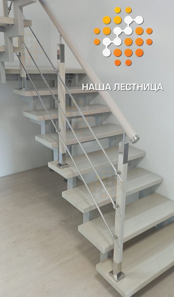 Фото лестница в частном доме на второй этаж, серия лаунж - вид 1