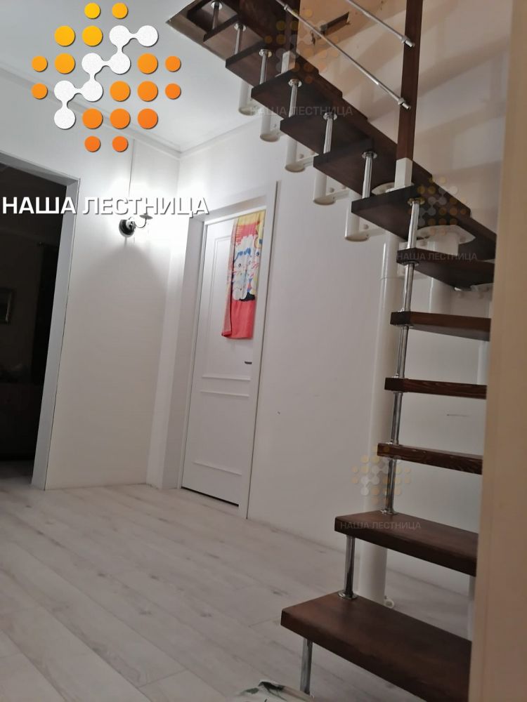 Фото модульная лестница в частном доме на второй этаж - вид 2