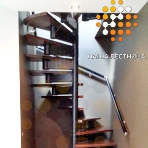Винтовая лестница на второй этаж, модульный каркас