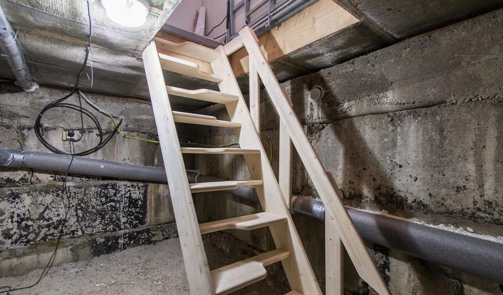 Самостоятельное изготовление лестницы в подвал