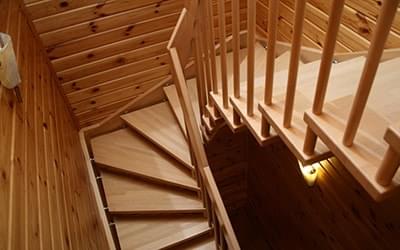 Особенности установки деревянных лестниц - 1