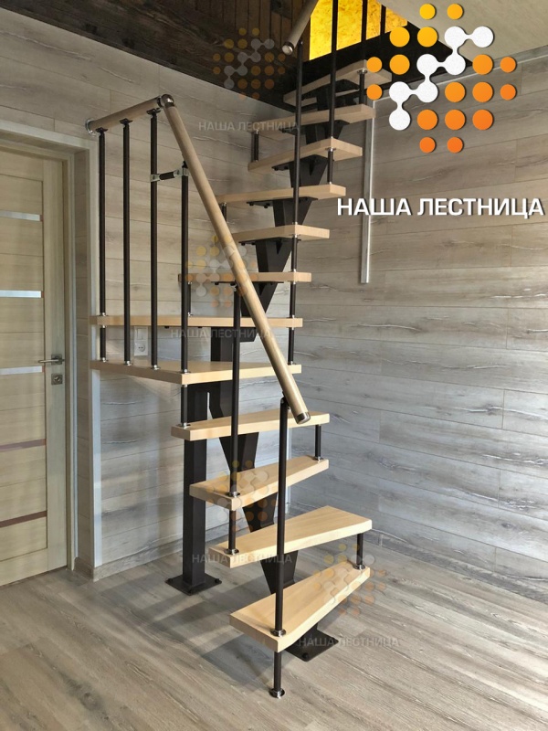 Лестница на монокосоуре "Гранж-Классика №1003